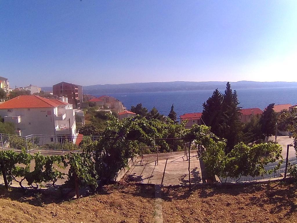 Apartments Ivana I Darko Omis Exterior photo