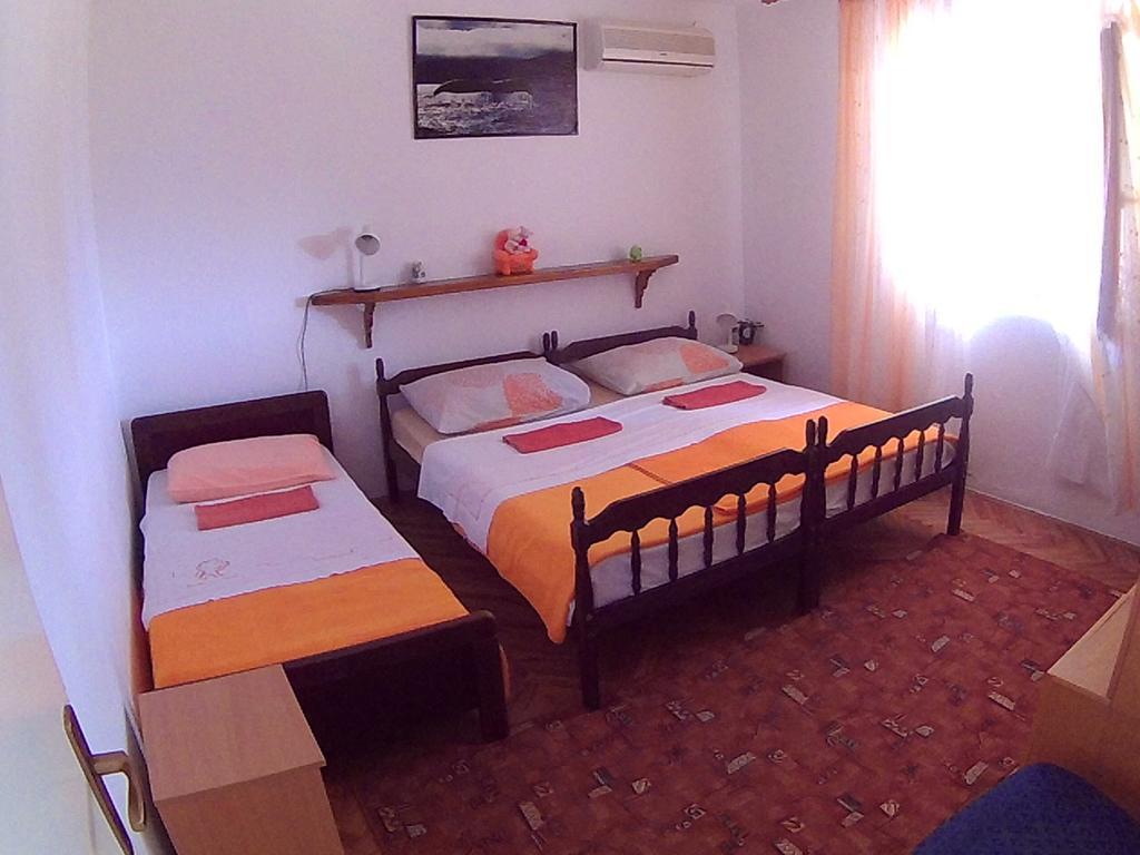 Apartments Ivana I Darko Omis Exterior photo